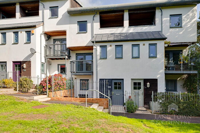 5 Bedroom Terraced House For Sale In Endeavour Court, Stoke, Plymouth, PL1