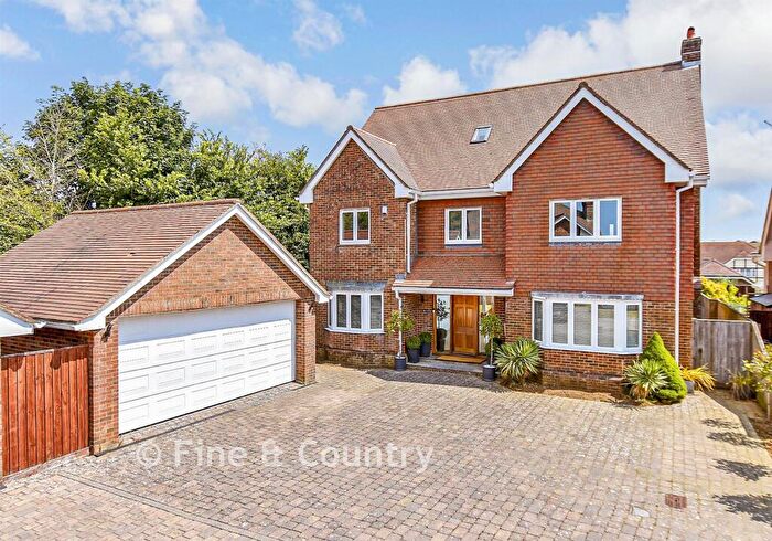 6 Bedroom Detached House For Sale In Rushclose, Shanklin, Isle Of Wight, PO37