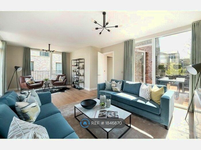 4 Bedroom Detached House To Rent In Milne Avenue, Cambridge, CB3