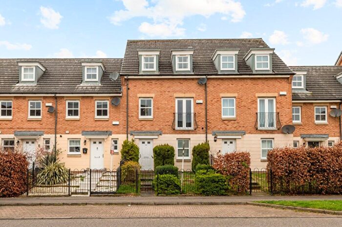 4 Bedroom Terraced House For Sale In Leyland Road, Bathgate, West Lothian, EH48