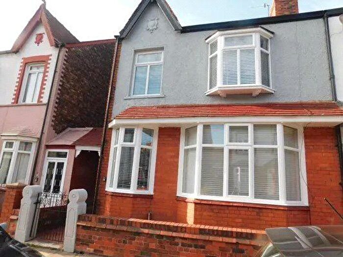 4 Bedroom Semi-detached House To Rent In Harthill Avenue, Liverpool, L18
