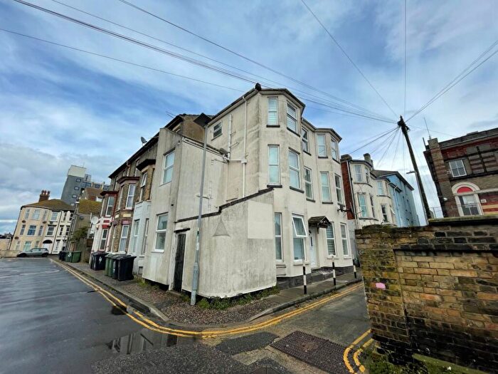 3 Bedroom Block Of Apartments For Sale In Edinburgh Place, Great Yarmouth, Norfolk, NR30