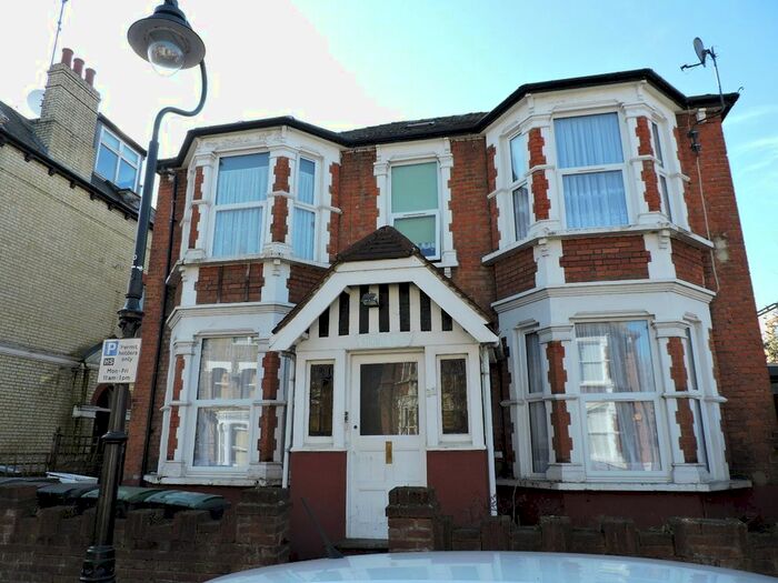 1 Bedroom Flat To Rent In Ribblesdale Road, Hornsey, N8