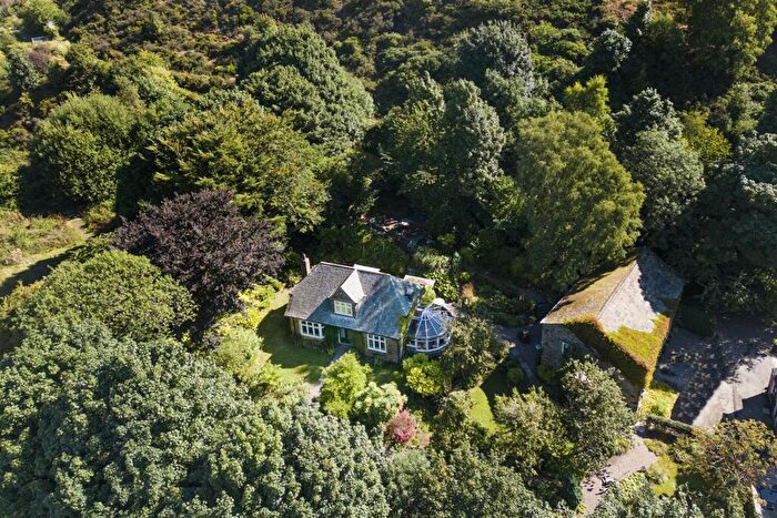 3 Bedroom Detached House For Sale In Sunset, Howcans Lane, Halifax, HX3