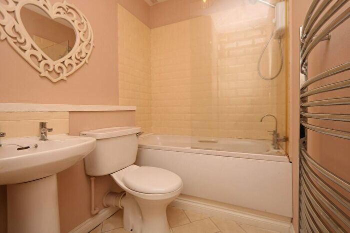 1 Bedroom Terraced House To Rent In Main Street, Bellshill, ML4