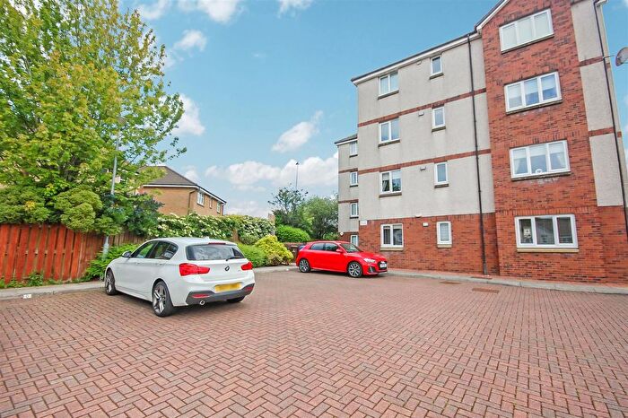 2 Bedroom Flat To Rent In Ocean Field, Clydebank, G81