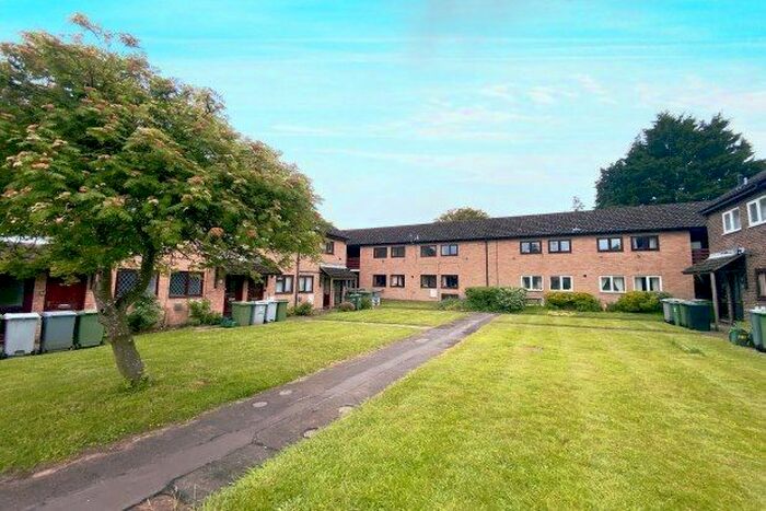 2 Bedroom Flat To Rent In Nursery Close, Norwich, NR6