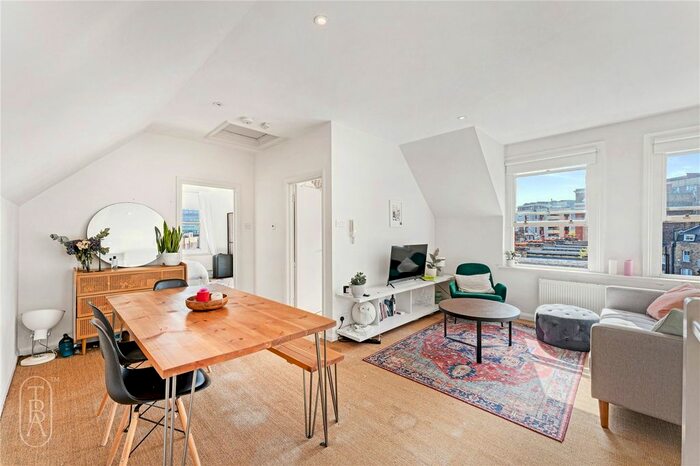 1 Bedroom Flat To Rent In Rawstorne Street, London, EC1V