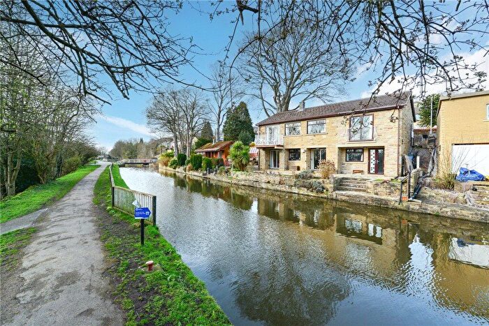 4 Bedroom Detached House For Sale In Leach Road, Riddlesden, Keighley, BD20