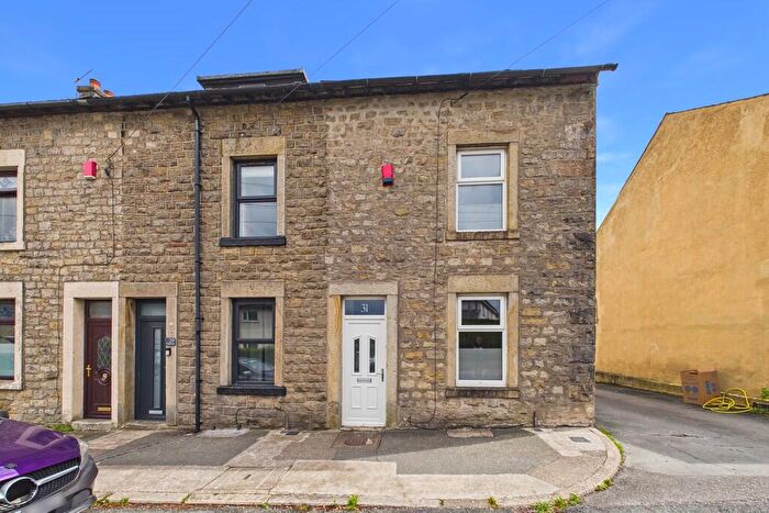 4 Bedroom End Of Terrace House For Sale In Highfield Road, Carnforth, LA5