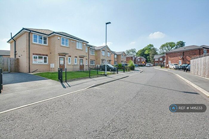 3 Bedroom Semi-Detached House To Rent In Magna Drive, Manchester, M8