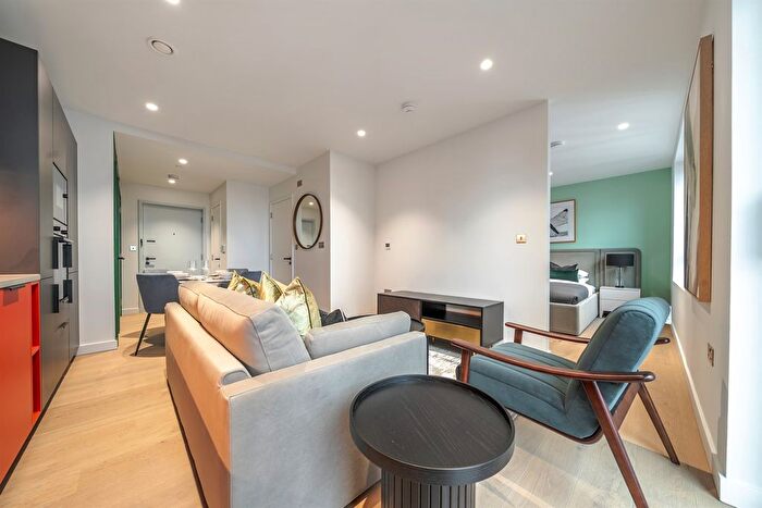 Studio To Rent In Peninsula Gardens, Chandlers Avenue, Lower Riverside, Greenwich Peninsula, SE10