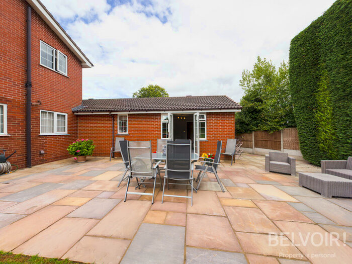 1 Bedroom Flat To Rent In Uttoxeter Road, Blythe Bridge, ST11