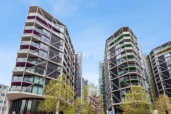 2 Bedroom Apartment For Sale In Riverlight Quay, Nine Elms, London, SW11