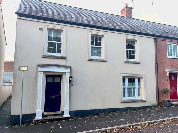 3 Bedroom End Of Terrace House To Rent In St Leonards, Exeter, EX2
