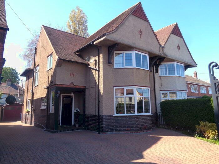 3 Bedroom Semi-Detached House To Rent In Barrow Lane, HU13