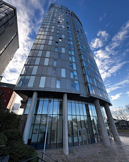 2 Bedroom Apartment For Sale In The Tower, Plaza Boulevard, Liverpool, L8