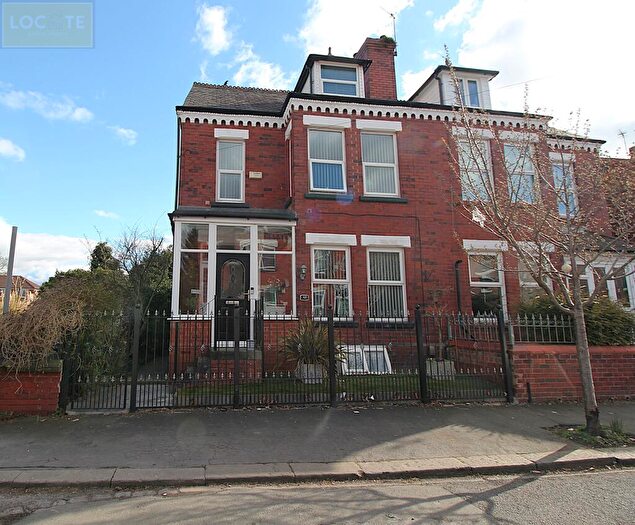 5 Bedroom Semi-Detached House For Sale In Delamere Road, Flixton, M41