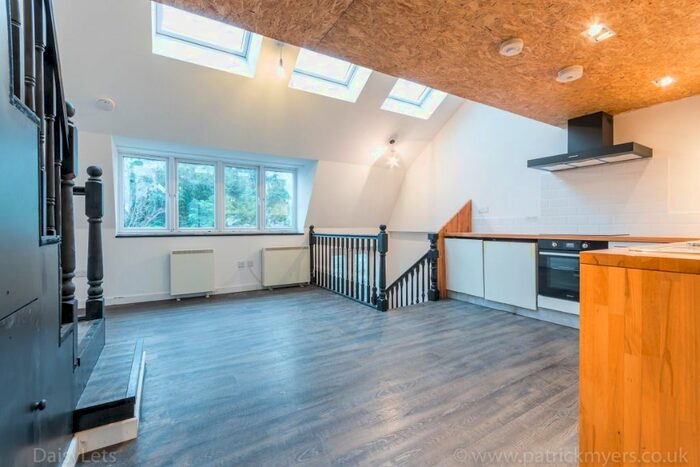 1 Bedroom Flat To Rent In Barry Road, East Dulwich, London, SE22