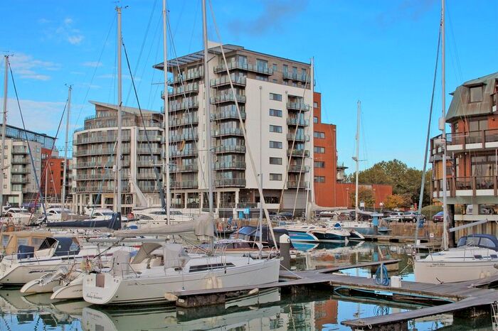 2 Bedroom Flat To Rent In Sundowner, Channel Way, Southampton, SO14