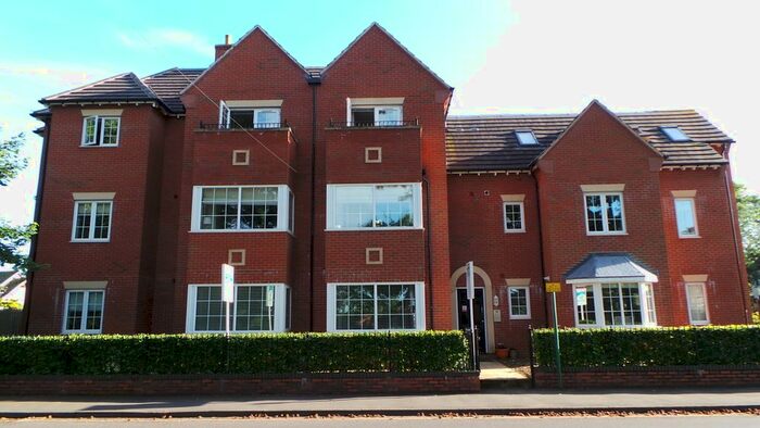 1 Bedroom Flat To Rent In Fowgay Hall, Solihull, B91