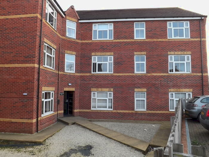 2 Bedroom Apartment To Rent In Stonegate House, Balby, DN4