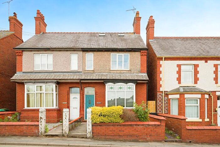 3 Bedroom Semi-Detached House For Sale In New Road, Wrexham, LL11