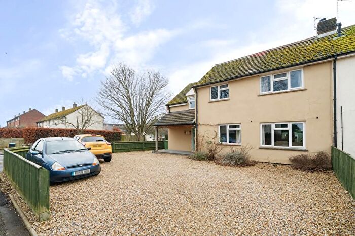 4 Bedroom Semi-Detached House For Sale In Berinsfield, South Oxfordshire, OX10