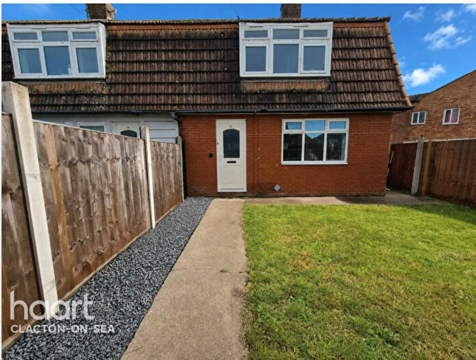3 Bedroom End Of Terrace House To Rent In Lake Walk, Clacton-On-Sea, CO15