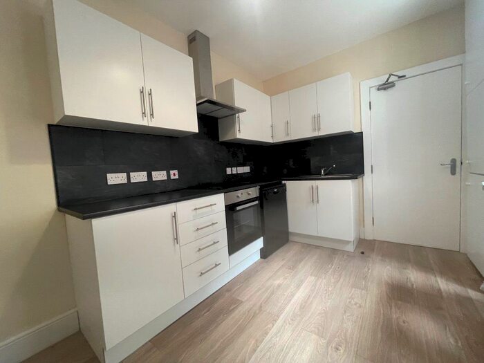 6 Bedroom Terraced House To Rent In Cheltenham Terrace, Heaton, Newcastle Upon Tyne, NE6