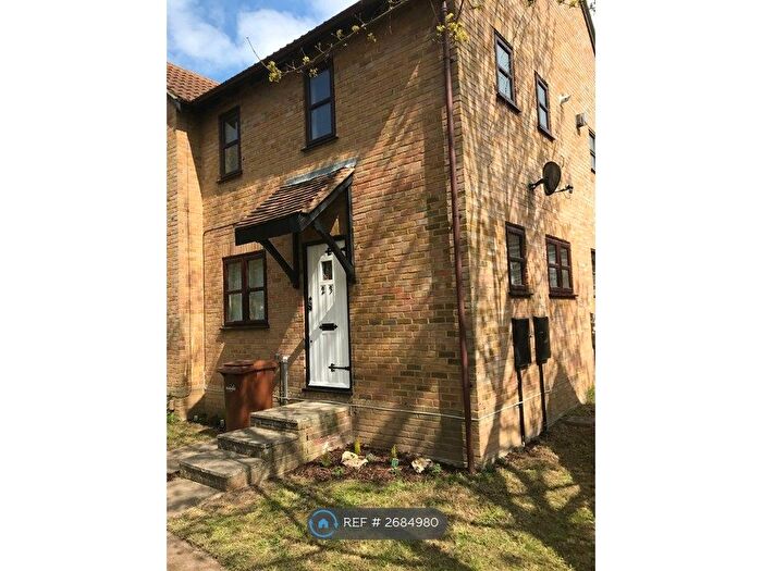 1 Bedroom Terraced House To Rent In Tintagel Gardens, Strood, ME2