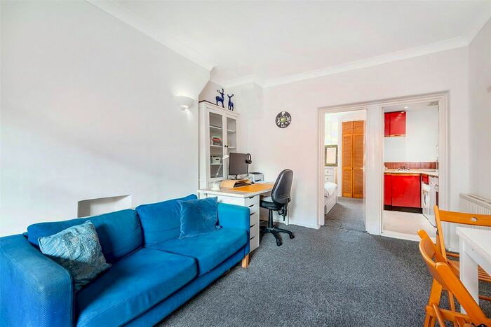 1 Bedroom Flat To Rent In Fletcher Buildings, Martlett Court, London, WC2B