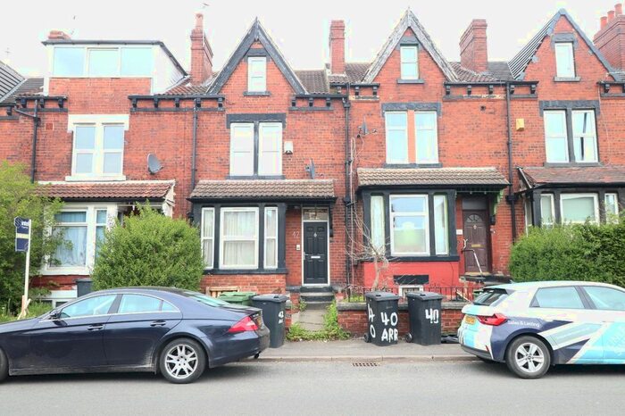 1 Bedroom Flat To Rent In Armley Ridge Road, Leeds, West Yorkshire, LS12
