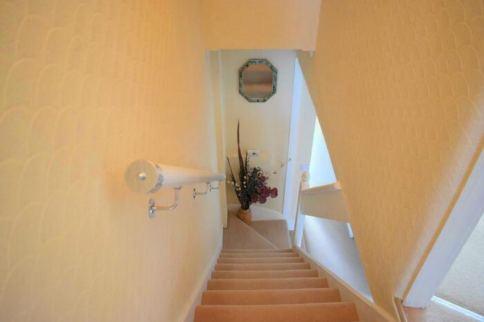3 Bedroom Terraced House For Sale In Elm Park Avenue, Elm Park, Essex, RM12