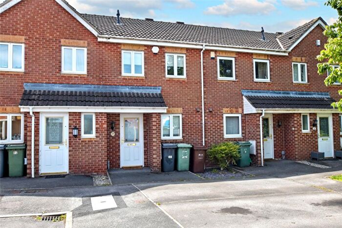2 Bedroom Town House For Sale In Rosedale Drive, Tingley, Wakefield, West Yorkshire, WF3