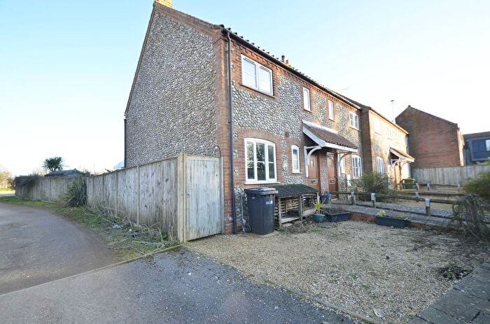 3 Bedroom Semi-Detached House To Rent In Sandy Lane, Docking, PE31