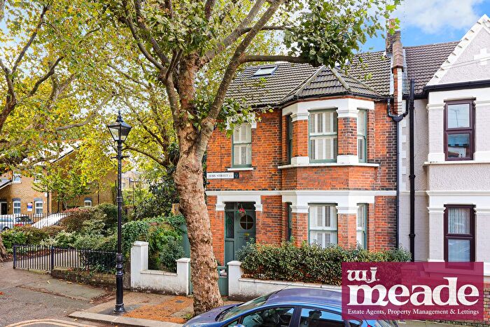 4 Bedroom End Of Terrace House To Rent In Jebb Street, London, E3