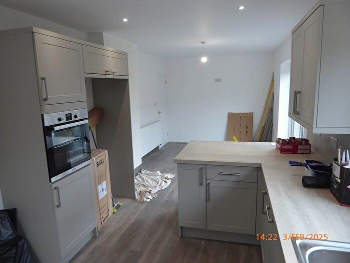 4 Bedroom Property To Rent In Crispin Avenue, Carmarthen, SA31