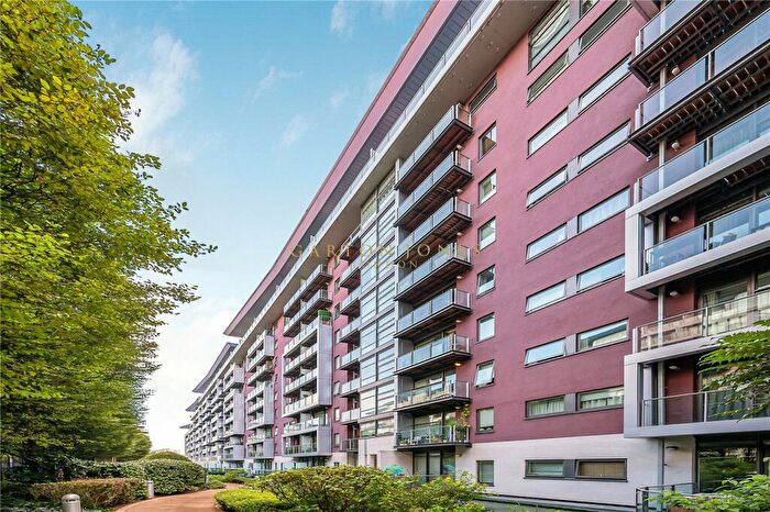 1 Bedroom Apartment To Rent In Warwick Building, Queenstown Road, London, SW11