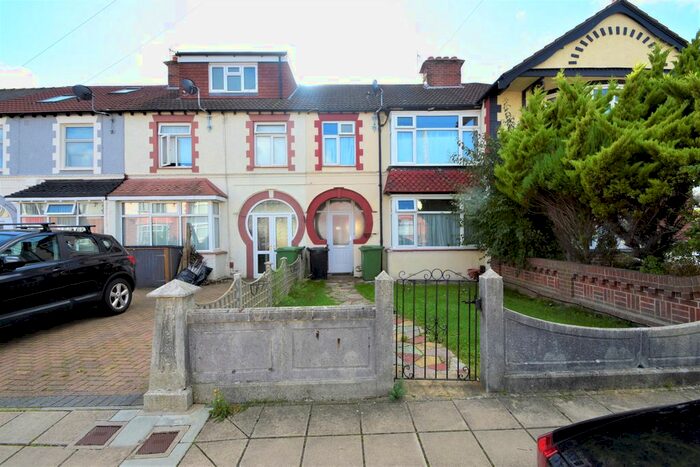 3 Bedroom Terraced House To Rent In Chatsworth Avenue, Cosham, Portsmouth, PO6