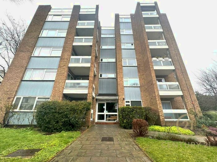2 Bedroom Flat To Rent In Oak Hill Road Surbiton, KT6