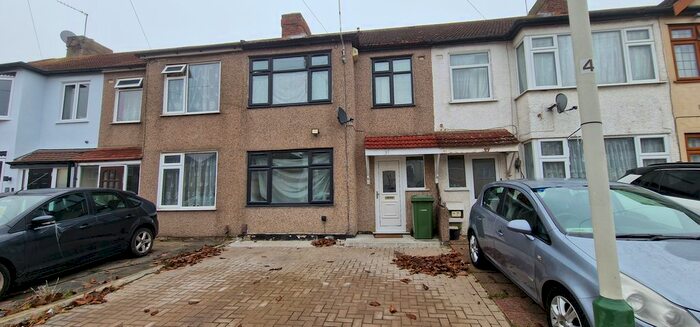 3 Bedroom Terraced House To Rent In Findon Gardens, London, RM13