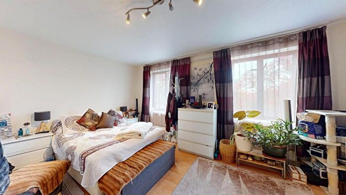 4 Bedroom End Terrace House For Sale In Beckton, London, E6