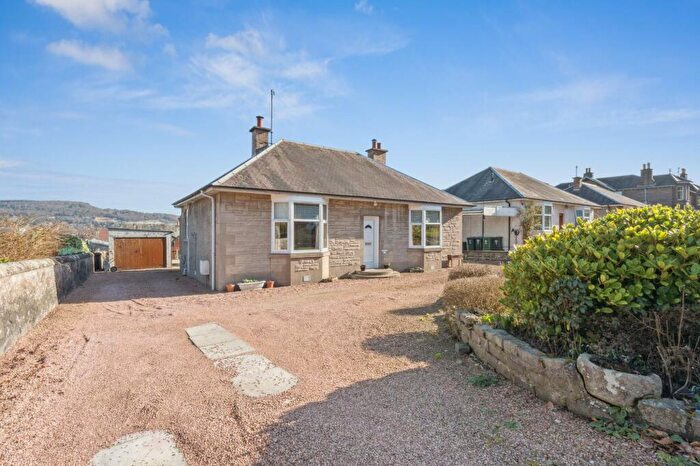 3 Bedroom Bungalow For Sale In Glasgow Road, Perth, PH2