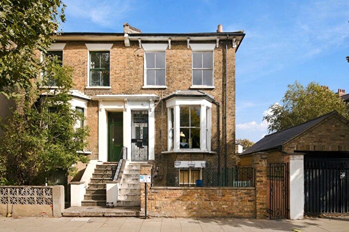 4 Bedroom End Terrace House For Sale In Speldhurst Road, Hackney, E9