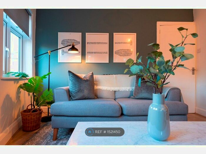 2 Bedroom Flat To Rent In Henley-On-Thames, Henley-On-Thames, RG9