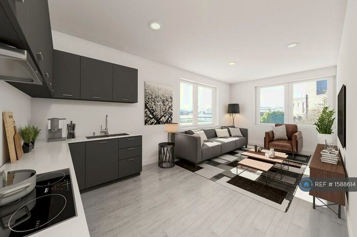 2 Bedroom Flat To Rent In Swan Courtyard, Birmingham, B26