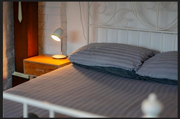 1 Bedroom Flat To Rent In Gews Corner, Waltham Cross, Hertfordshire, EN8