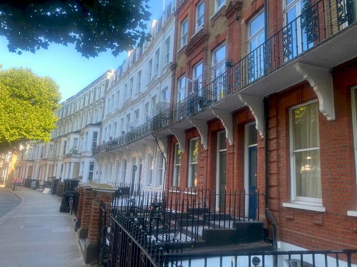 Studio To Rent In Philbeach Gardens, London, SW5