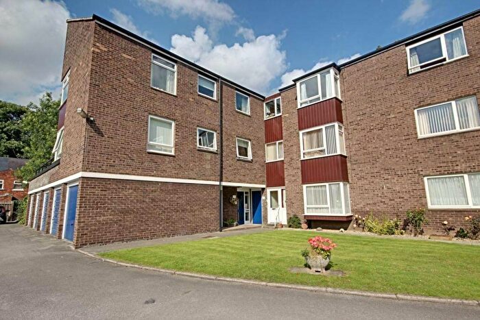 1 Bedroom Flat To Rent In Minster Court, Beverley, East Riding Of Yorkshire, HU17